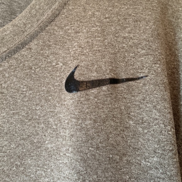 Nike Dri-Fit tee - Picture 2 of 4